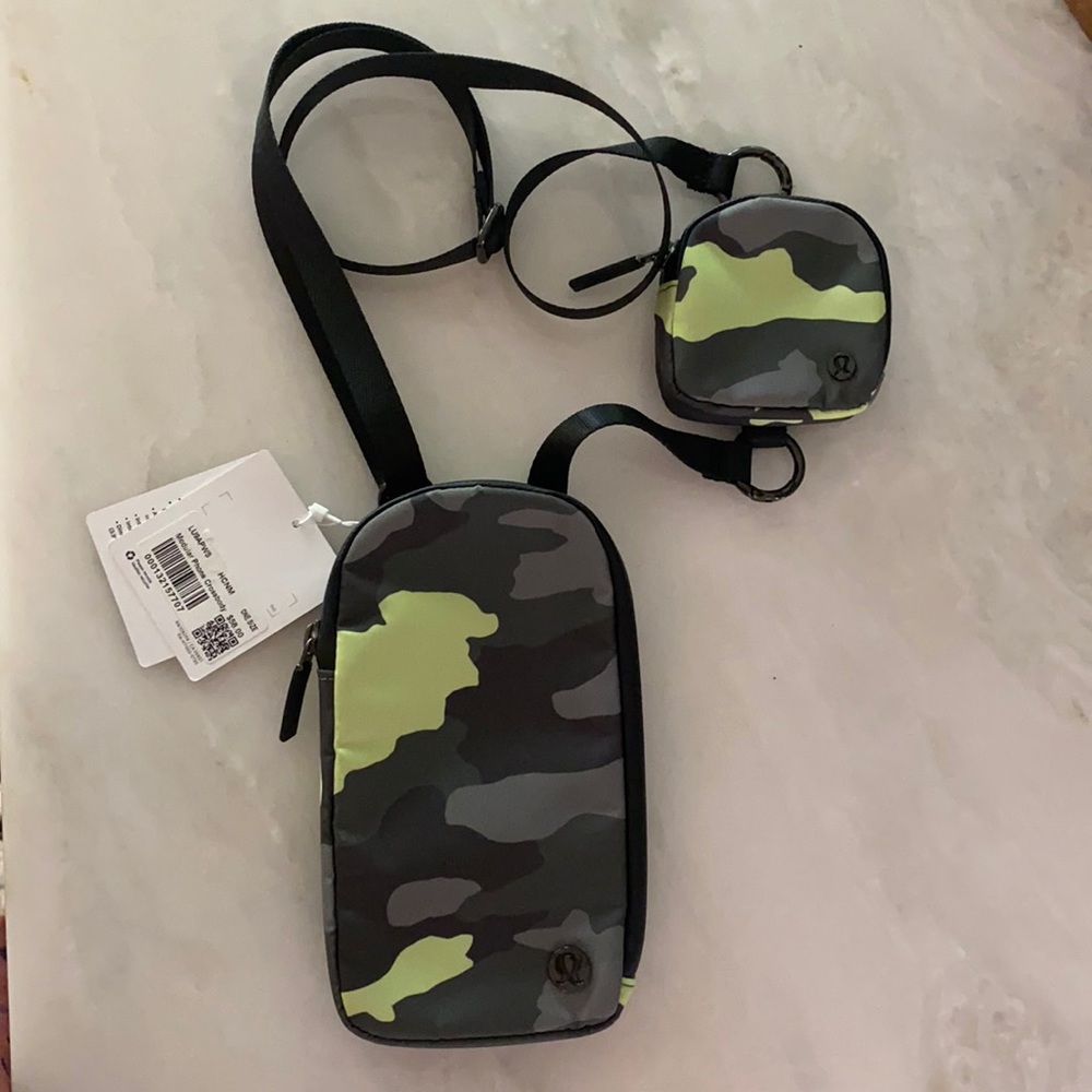 Lululemon modular phone crossbody bag